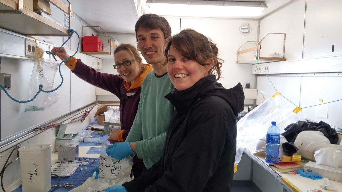 Dressed up warm to keep deep sea microbes alive & kicking at 7 degrees Celsius (Day 4)