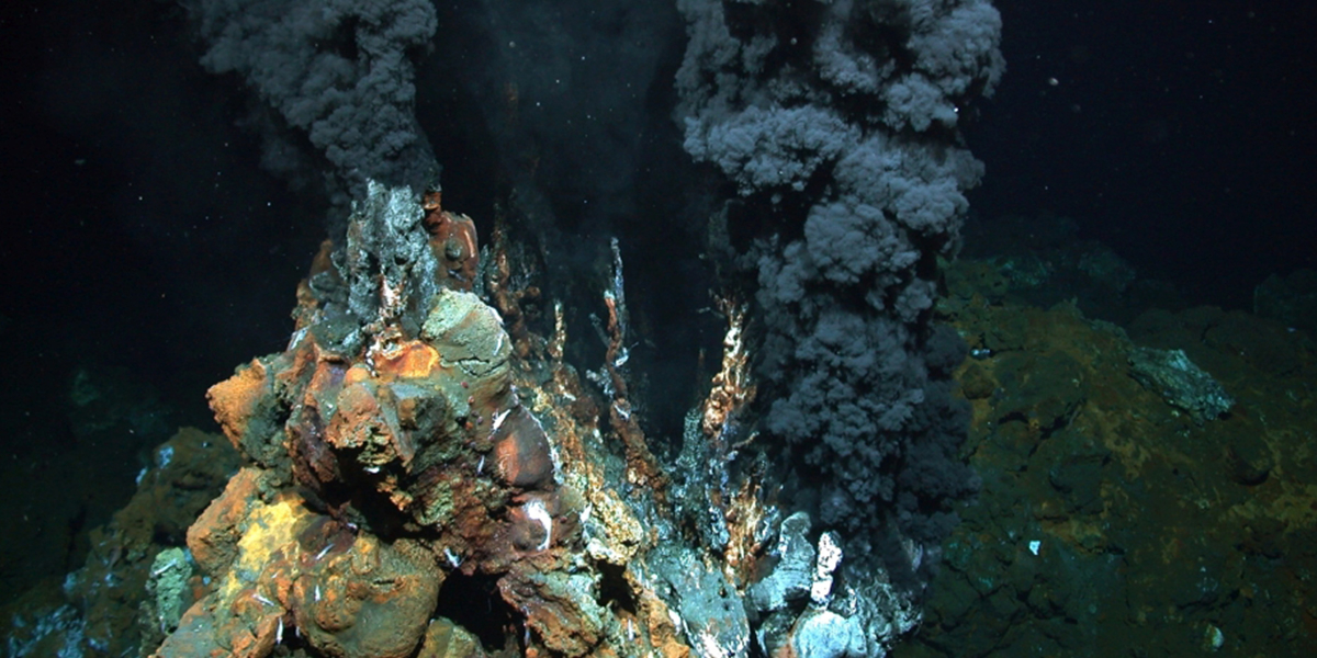 A black smoker as found in the Rainbow Hydrothermal field. Photo: Center for Marine Environmental Sciences (MARUM), University of Bremen (CC-BY 4.0)