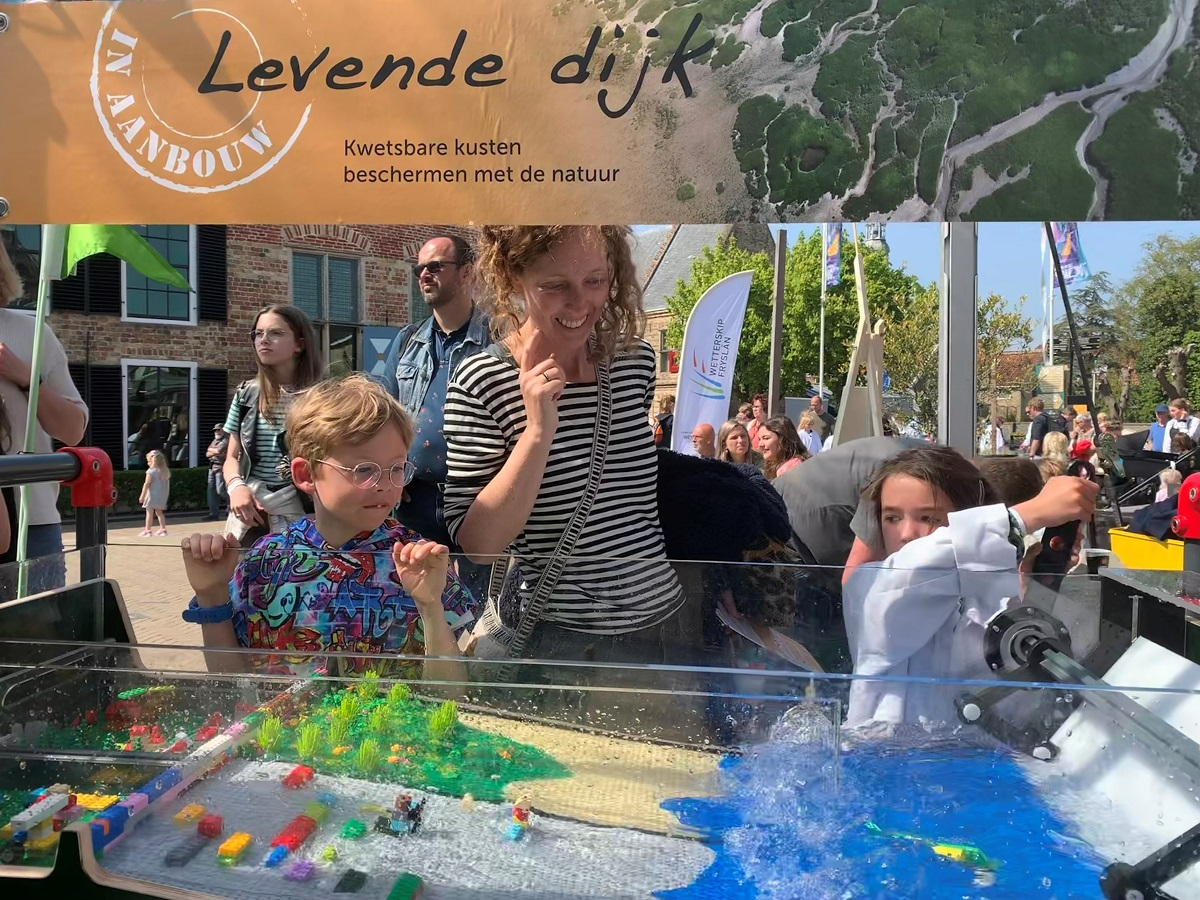 Levende dijk_Legokar in actie op Expeditie Next 2022