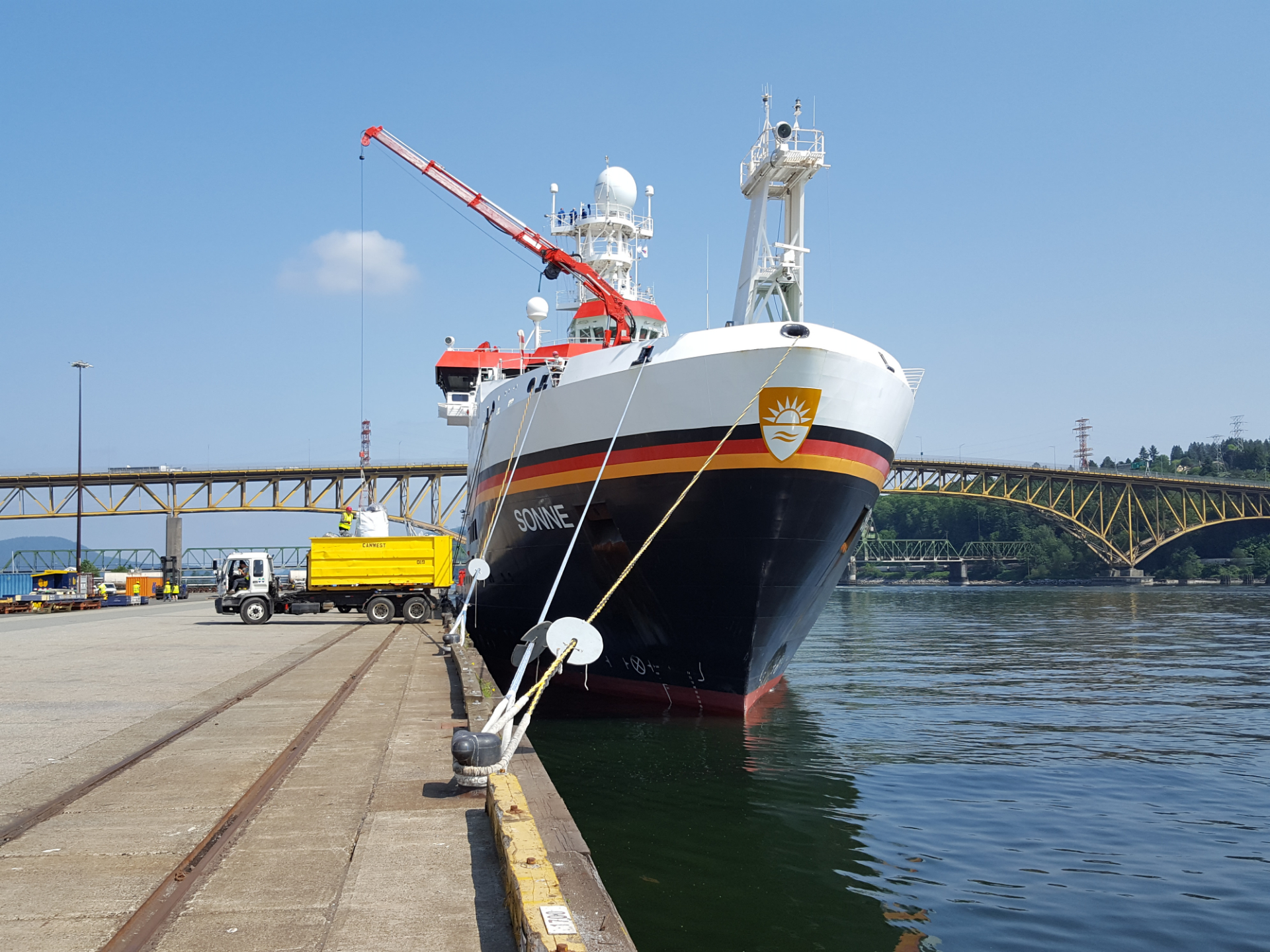 RV Sonne after arriving in Vancouver, Canada. Photo: Henko de Stigter.