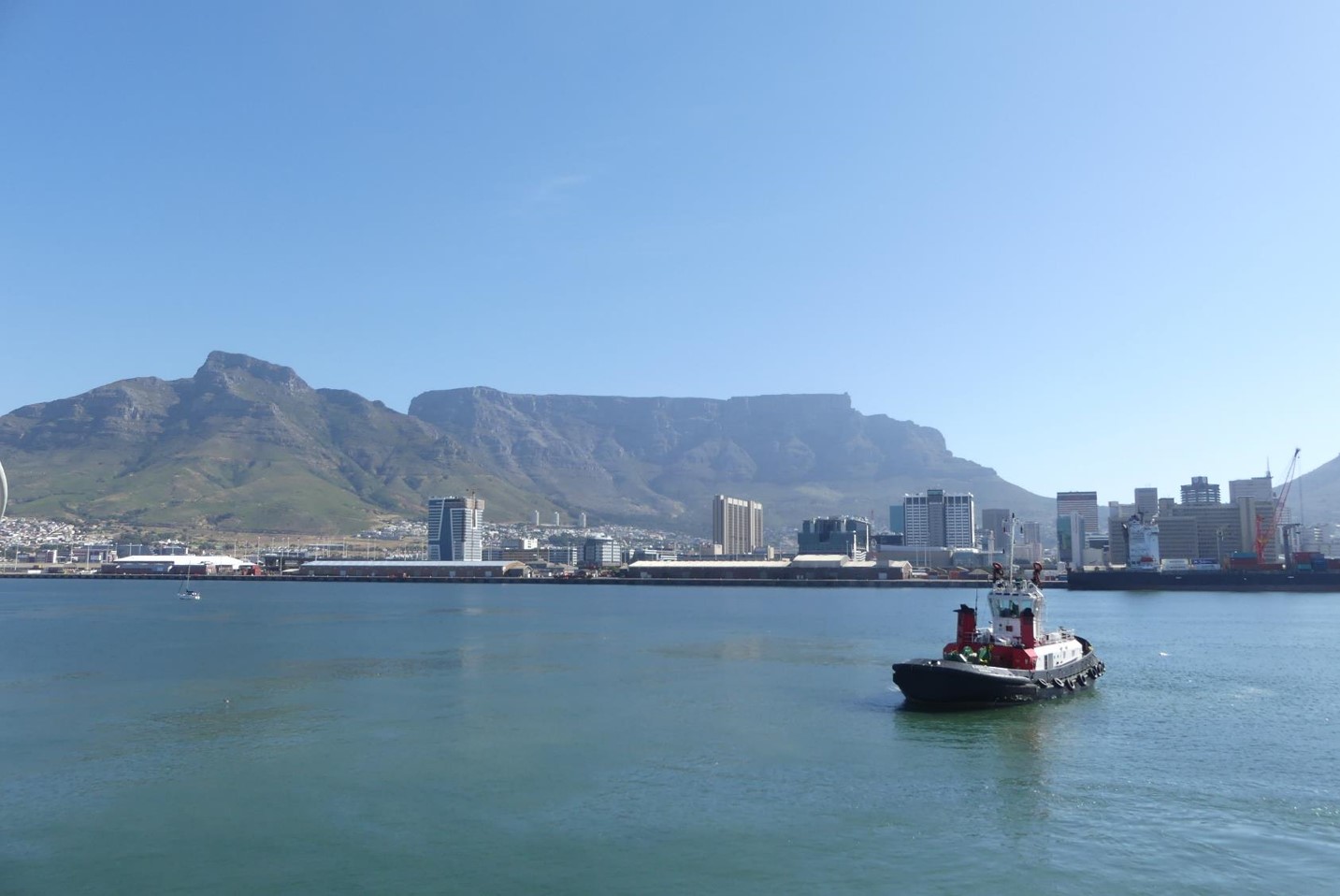 Leaving Cape Town with Table Mountain in the background.