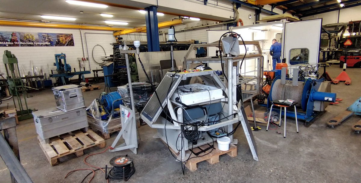 A spare instrument tower for one of the dust buoys is being prepared in the NIOZ workshop