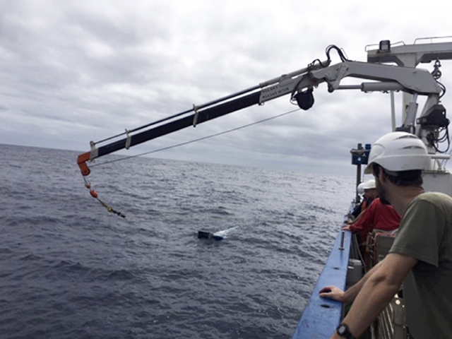A closer look at the manta trawl. Photo: Ethan Edson.