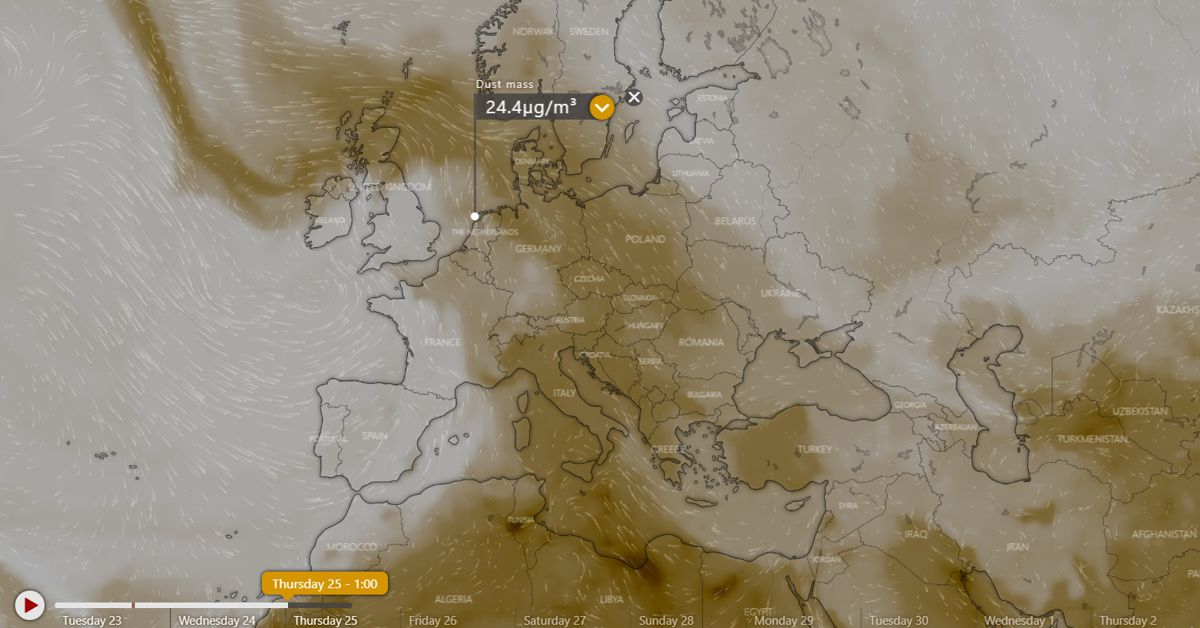 Windy.com projection of dust particles for 24 April, midnight