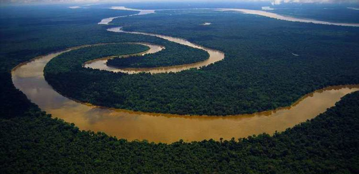 The Amazon River, the largest river in the world (from alchetron.com)