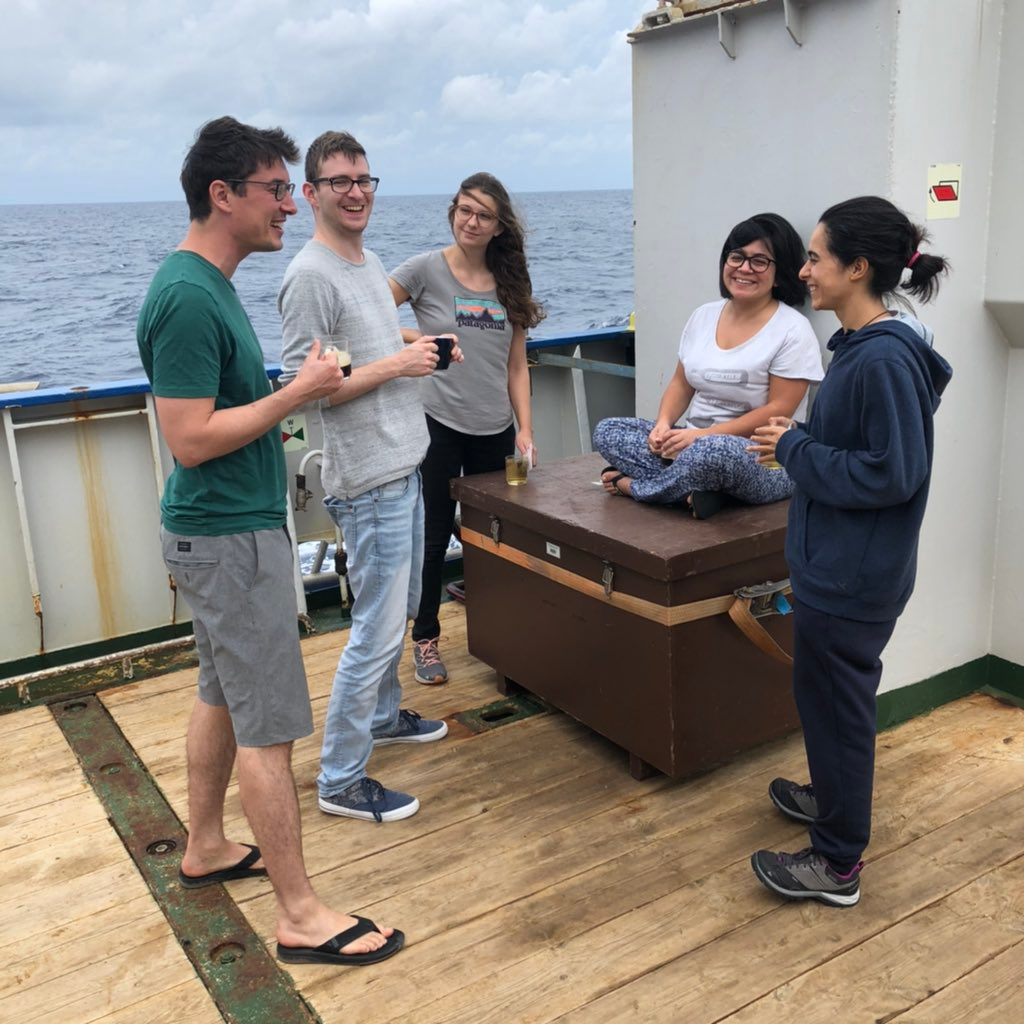 Coffee on deck after lunch, photo: Francien Peterse