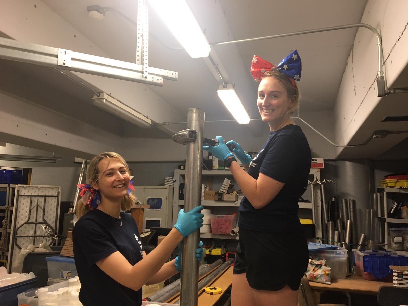 Cutting of the empty parts on top of the core, so we have the correct length that is filled with sediment (MSc Suzanne de Zwaan and BSc Sanne Haima)