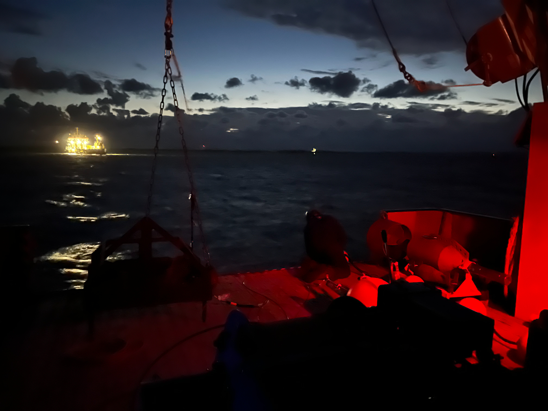 Dark mooring
