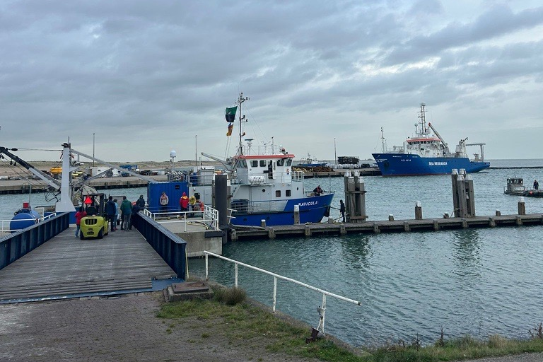 RV Navicula arrives in the NIOZ harbour after the last scientific cruise. Photo: NIOZ