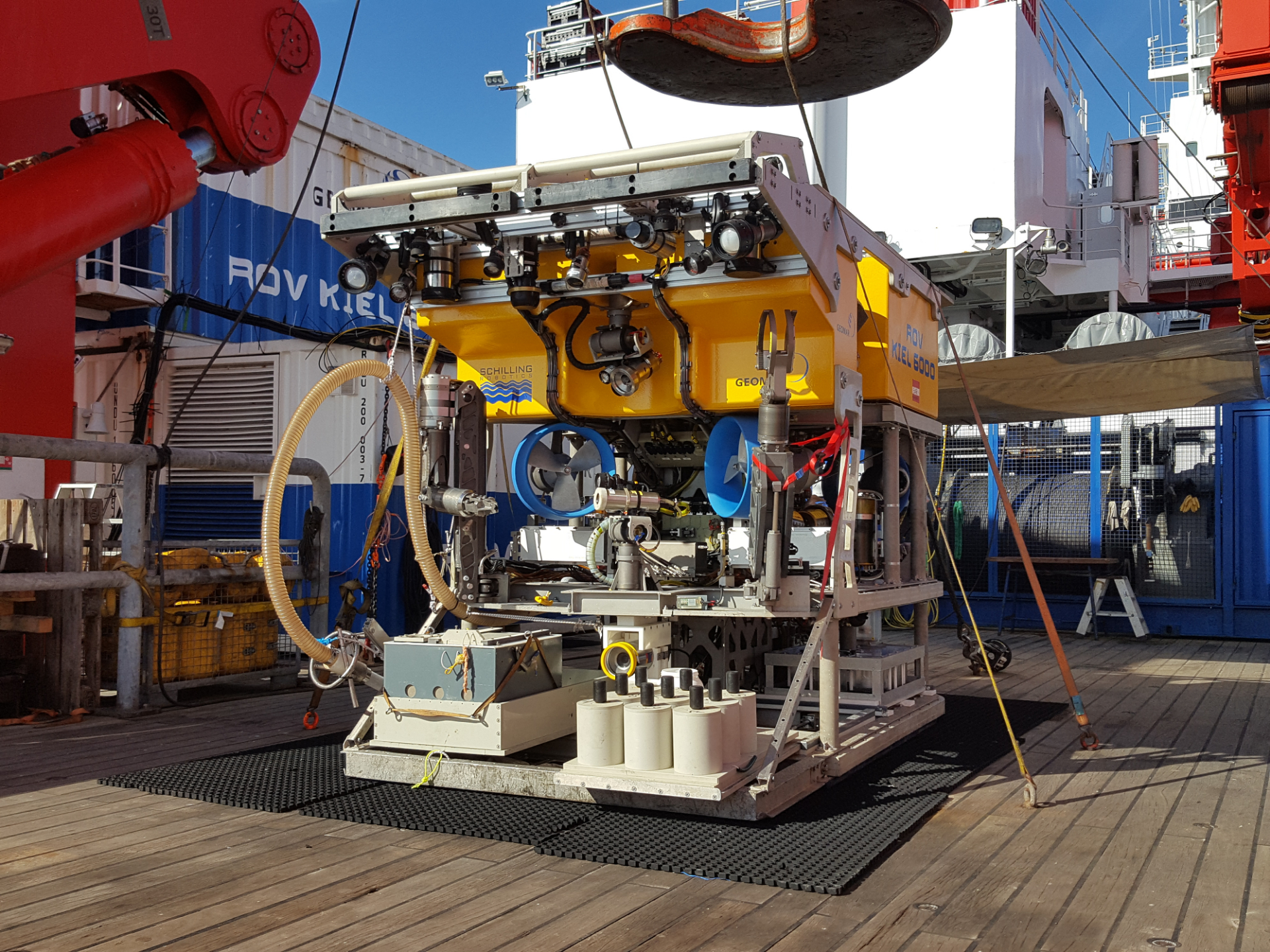 The remotely operated vehicle ROV Kiel 6000 of GEOMAR, workhorse of the MiningImpact2 expedition. It was used among others for deploying and recovering NIOZ sensor platforms and artificial nodule frames. Photo: Henko de Stigter