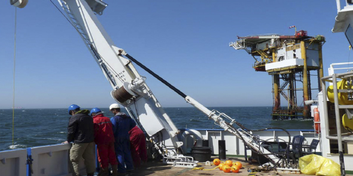 Platform L7A in the southern North Sea, seen from Pelagia