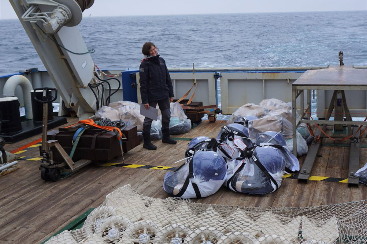 Picture 1: CARTHE and SVP drifters on the PELAGIA back deck. Photo from Femke de Jong