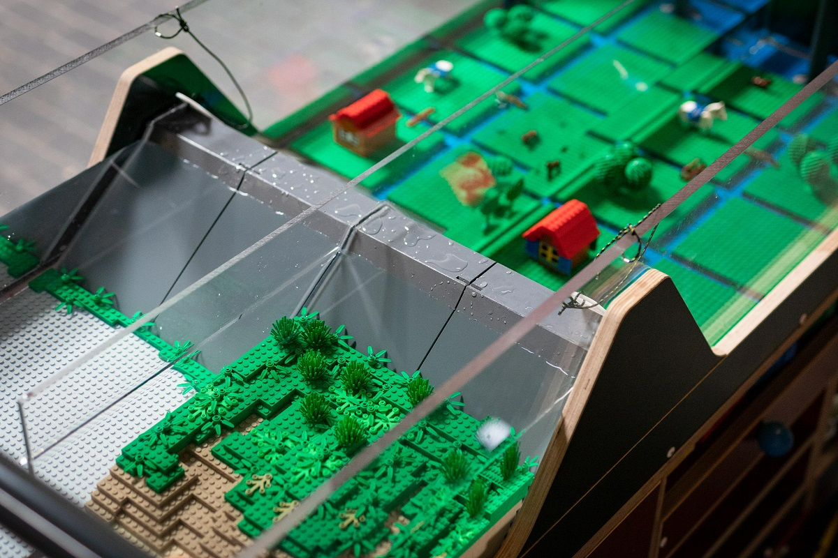 Eerste hulp bij dijkdoorbraken_Legokar van NIOZ ism Watersnoodmuseum