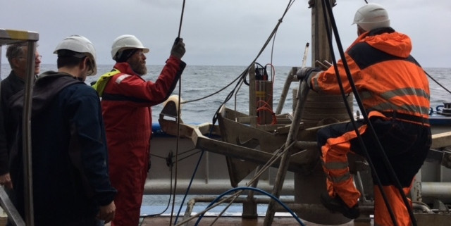 Sun 30 April: Action on Haas Seamount. Crew of RV pelagia starts to operate the box corer to collect samples from the seafloor. 