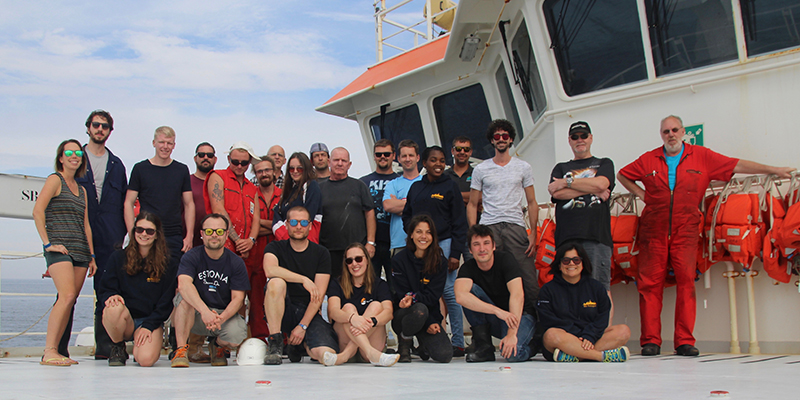 Group picture with all the ship’s and scientific crew (except the first officer who dutifully stayed on the bridge).