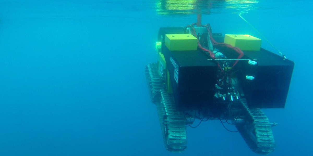 Deployment of mining crawler Apollo II. Photo: Alberto Serrano (CSIC-UTM)