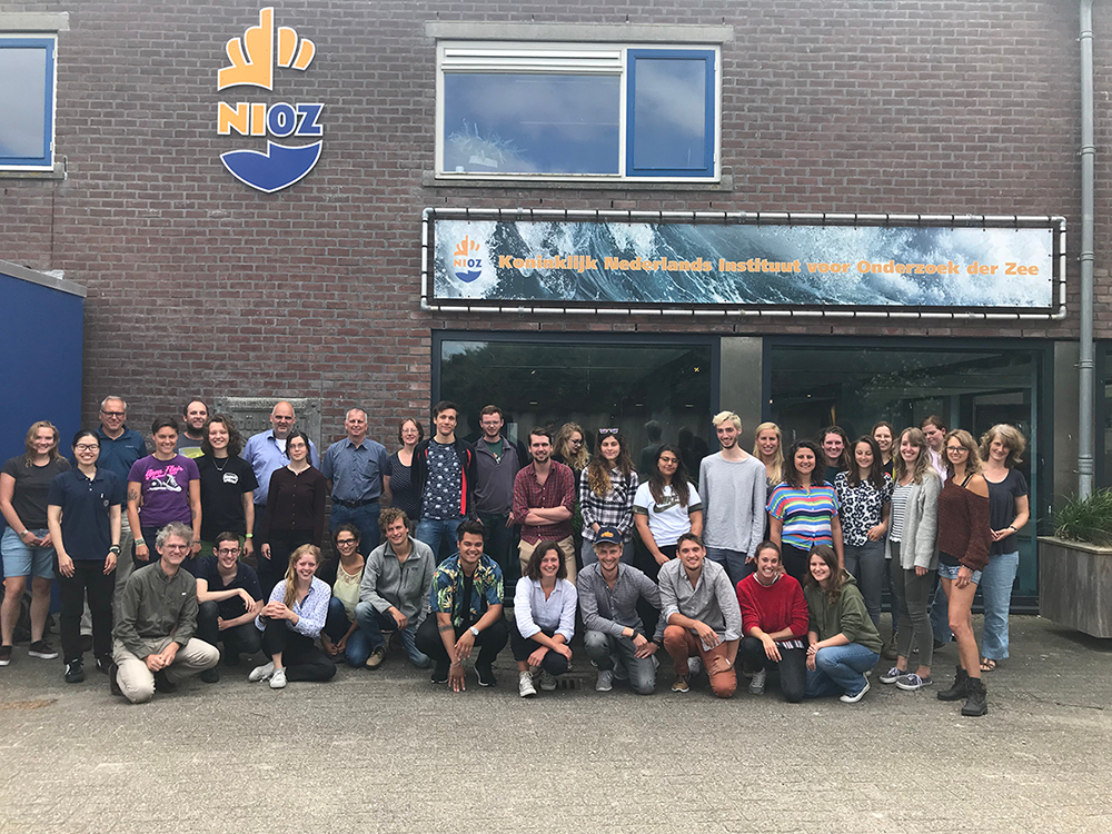 Students and supervisors of the 2018 edition of the NIOZ Marine Masters Summer Course. Photo: NIOZ.