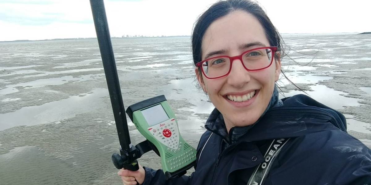 Lauren Wiesebron in the field in Zeeland. Photo: Lauren Wiesebron, NIOZ.