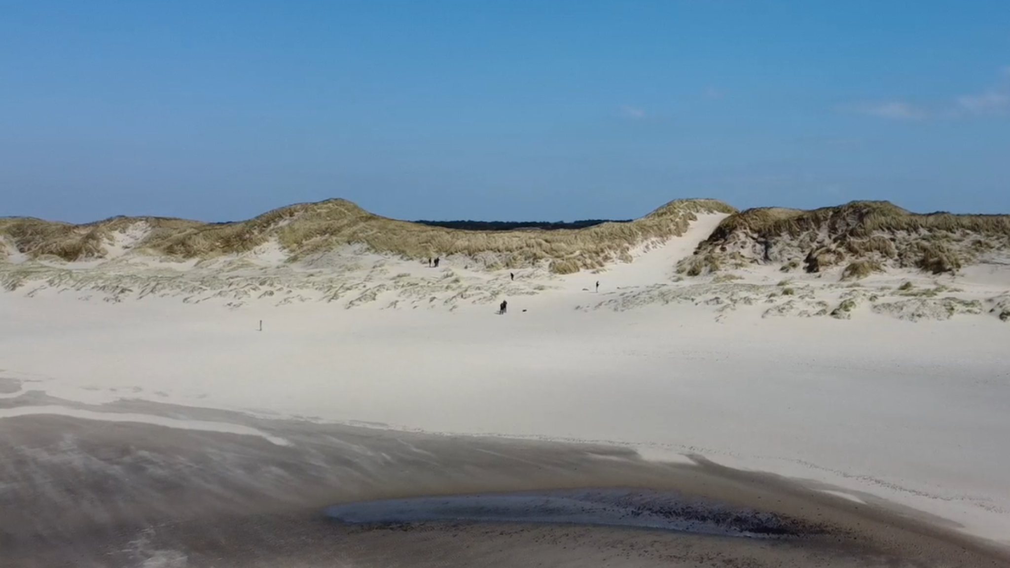 sandy dune  with notch