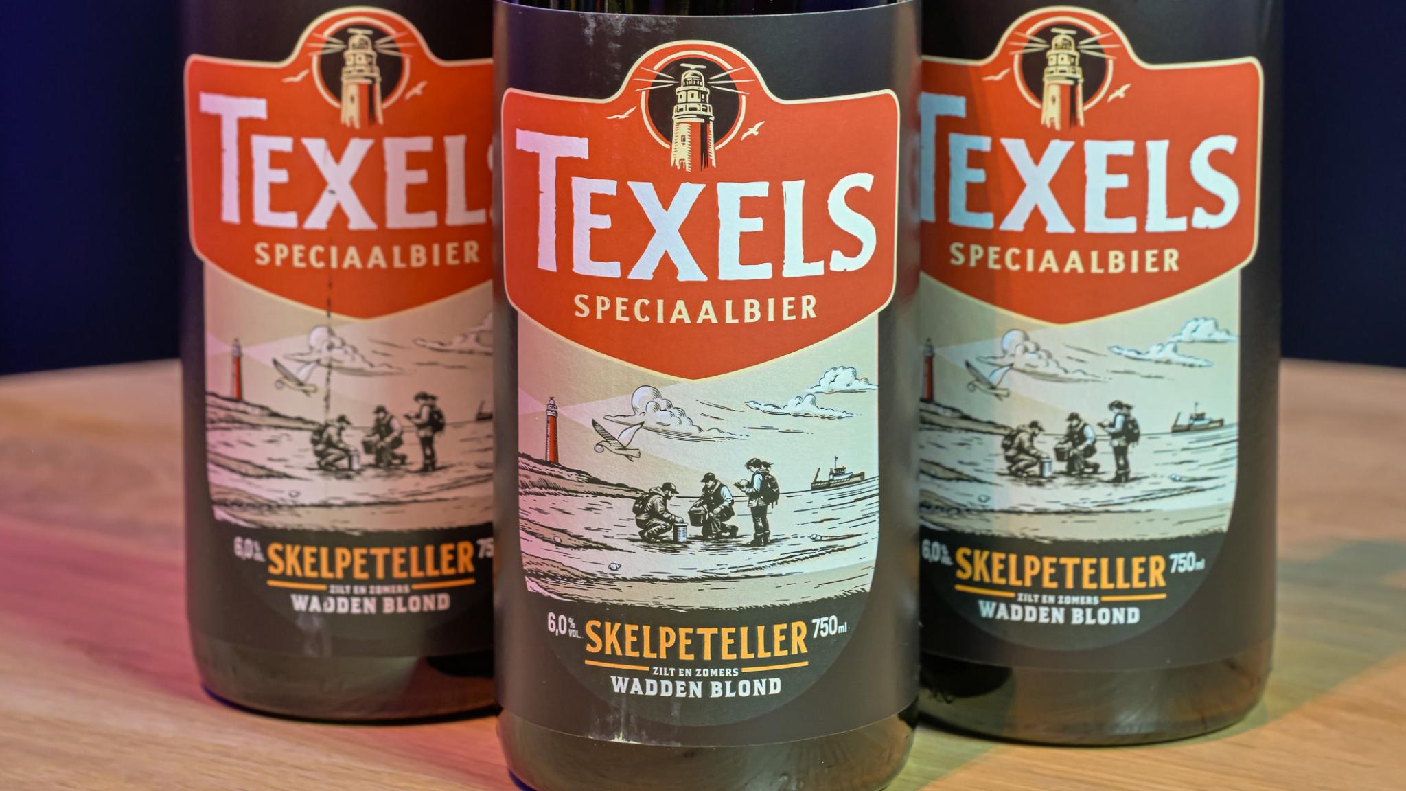 Three large beer bottles of Skelpeteller