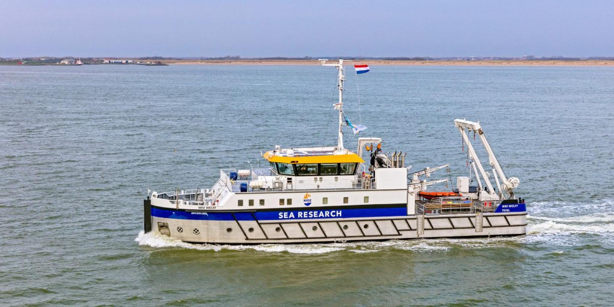 Research vessel Wim Wolff before Texel.